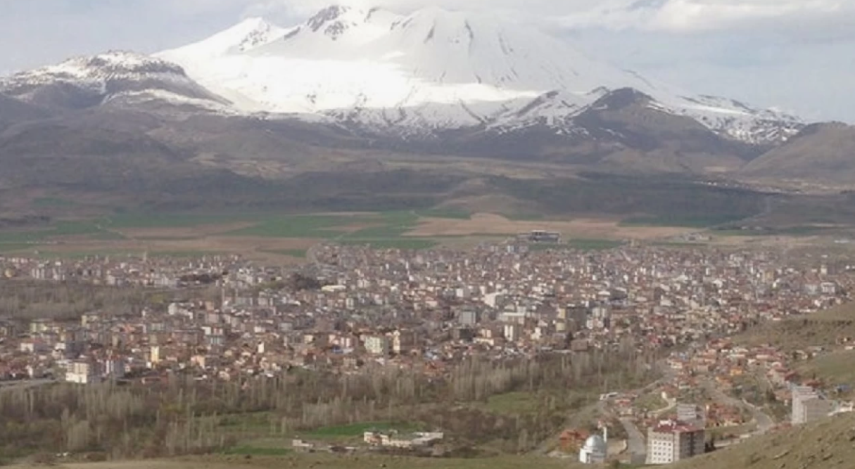 KAYSERİ DEVELİ YAYLACIK KÖYÜNDE 2.675M² TARLAMIZ SATILIKTIR