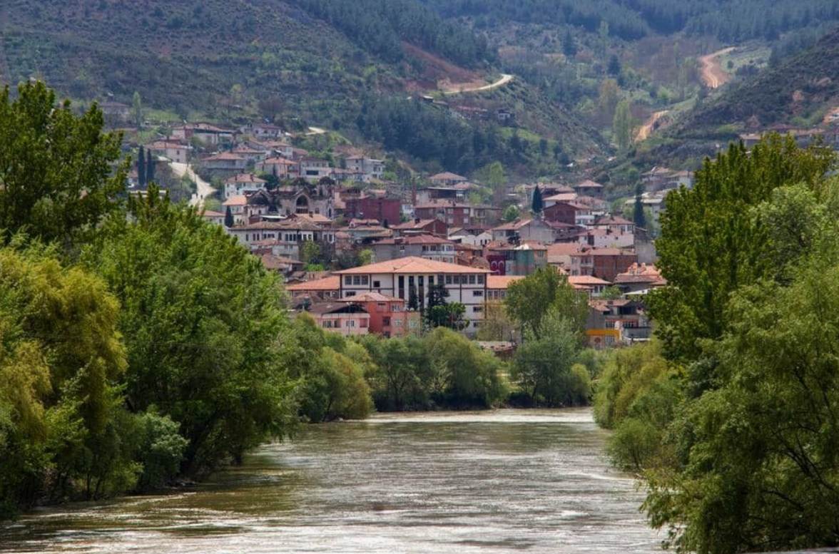 BİLECİK OSMANELİ SARIYAZI 14.5 DÖNÜM MÜSTAKİL TARLA SATILIKTIR
