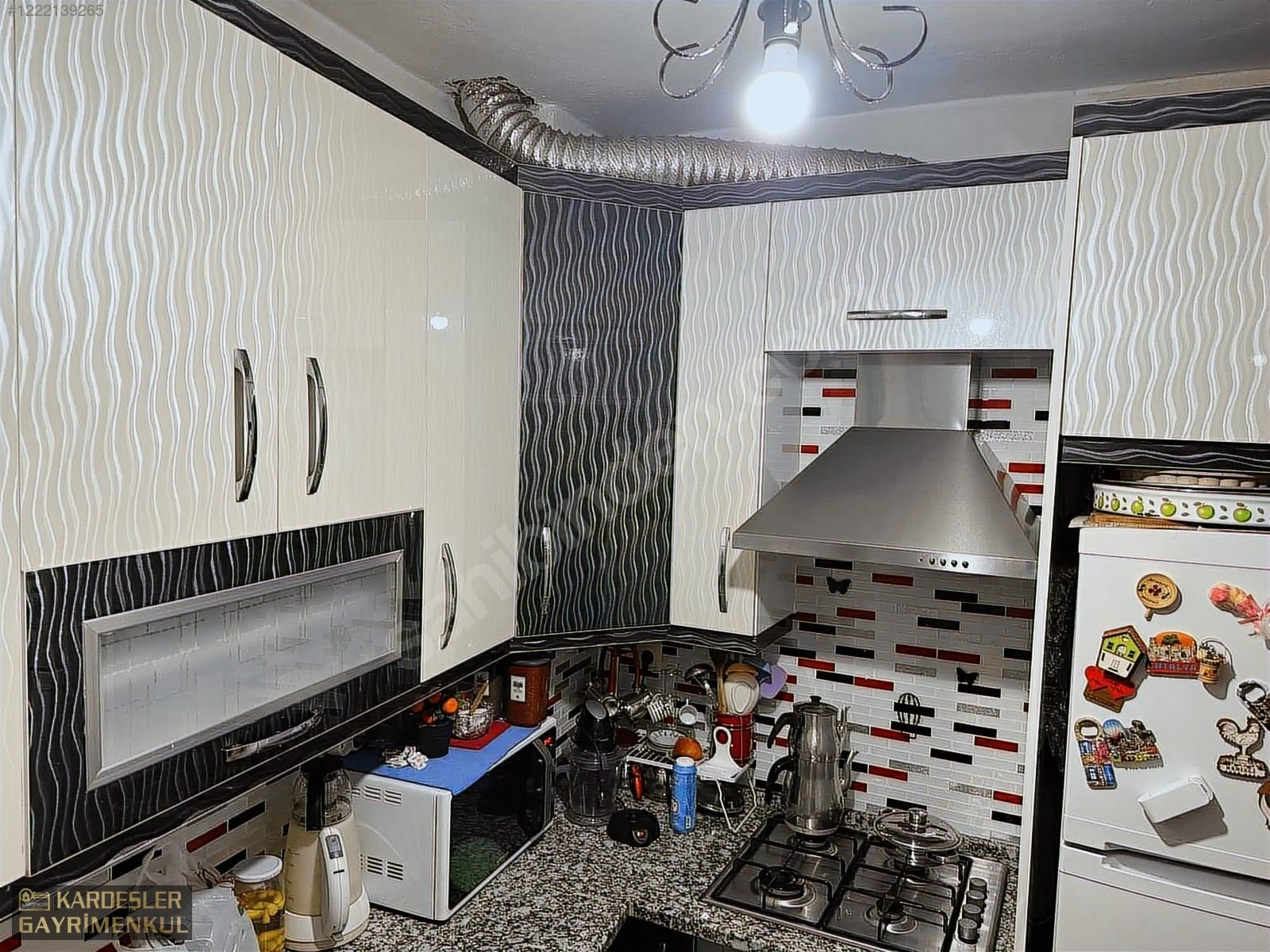 LİSE IŞIKLARINA YAKIN ARA KAT DOĞALĞAZLI DAİRE - MANİSA AKHİSAR fotoğraf 4