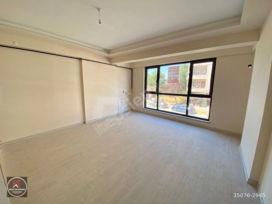ALTINOVANIN KALBİNDE CADDE ÜZERİNDE 1+1,3+1GENİŞ DAİRE,OFİSLER - YALOVA ALTINOVA fotoğraf 10