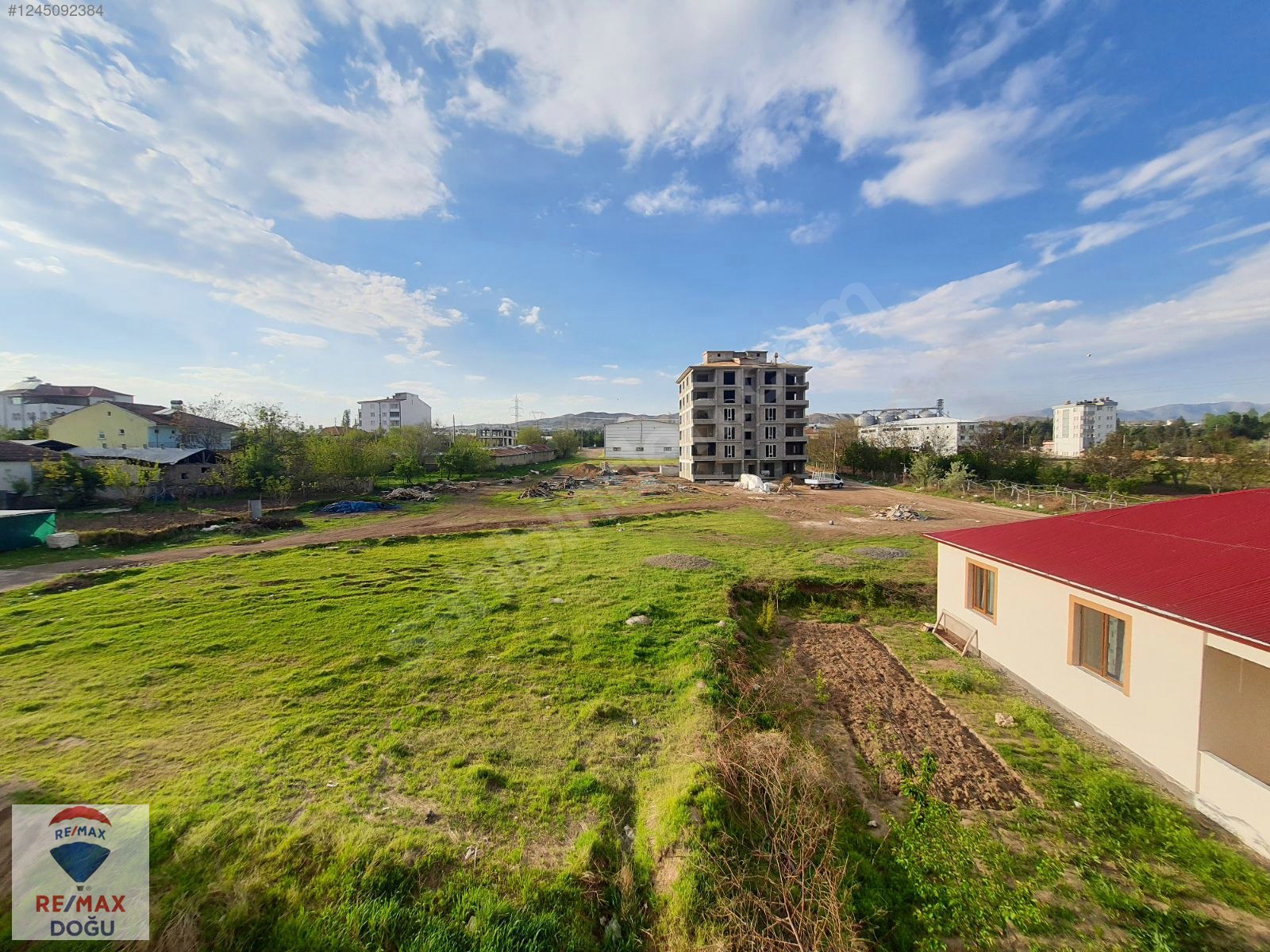 REMAX DOĞU'DAN YAZIKONAKTA SATILIK 3+1 DAİRE  - ELAZIĞ MERKEZ fotoğraf 4