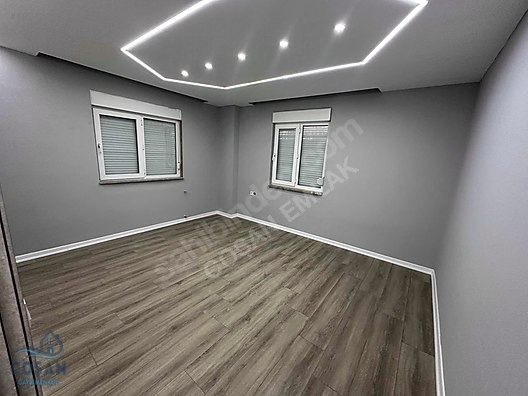 HAVUZLU EBEVEYN BANYOLU PANJURLU İÇİ KOMPLE YENİLENMİŞ 2+1 DAİRE - ANTALYA KONYAALTI fotoğraf 6