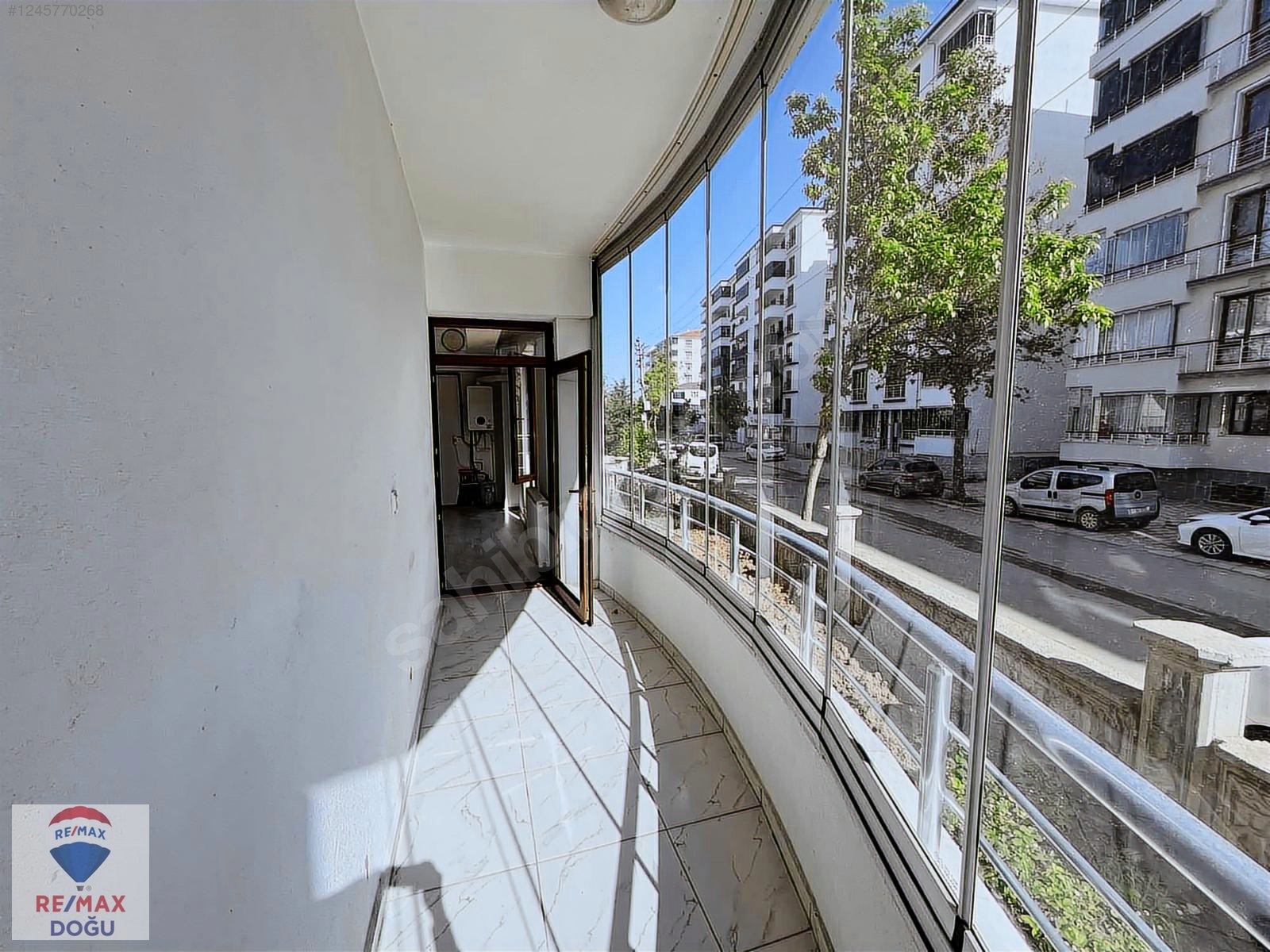 REMAX DOĞUDAN SÜRSÜRÜ MAHALLESİ SATILIK 145 M2 3+1 DAİRE - ELAZIĞ MERKEZ fotoğraf 2