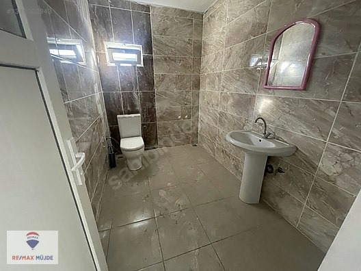 BAYRAMPAŞA TERAZIDEREDE KIRALIK 200 M2 2.KAT IŞYERI - İSTANBUL BAYRAMPAŞA fotoğraf 12