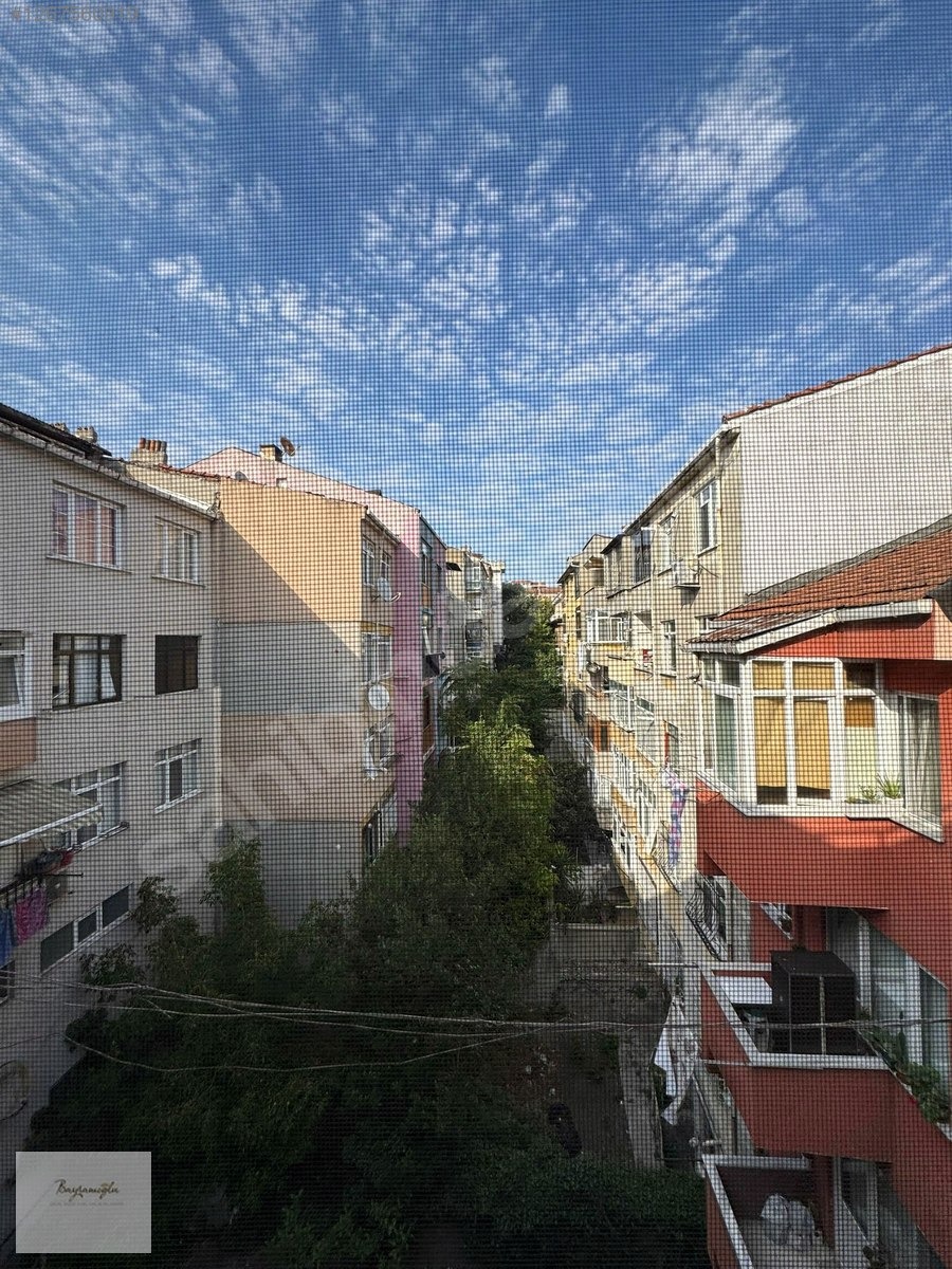 BAYRAMOĞLU EMLAK'TAN KABAKULAK CAMİ SOKAK'TA 2+1 SATILIK DAİRE!! - İSTANBUL FATİH fotoğraf 7