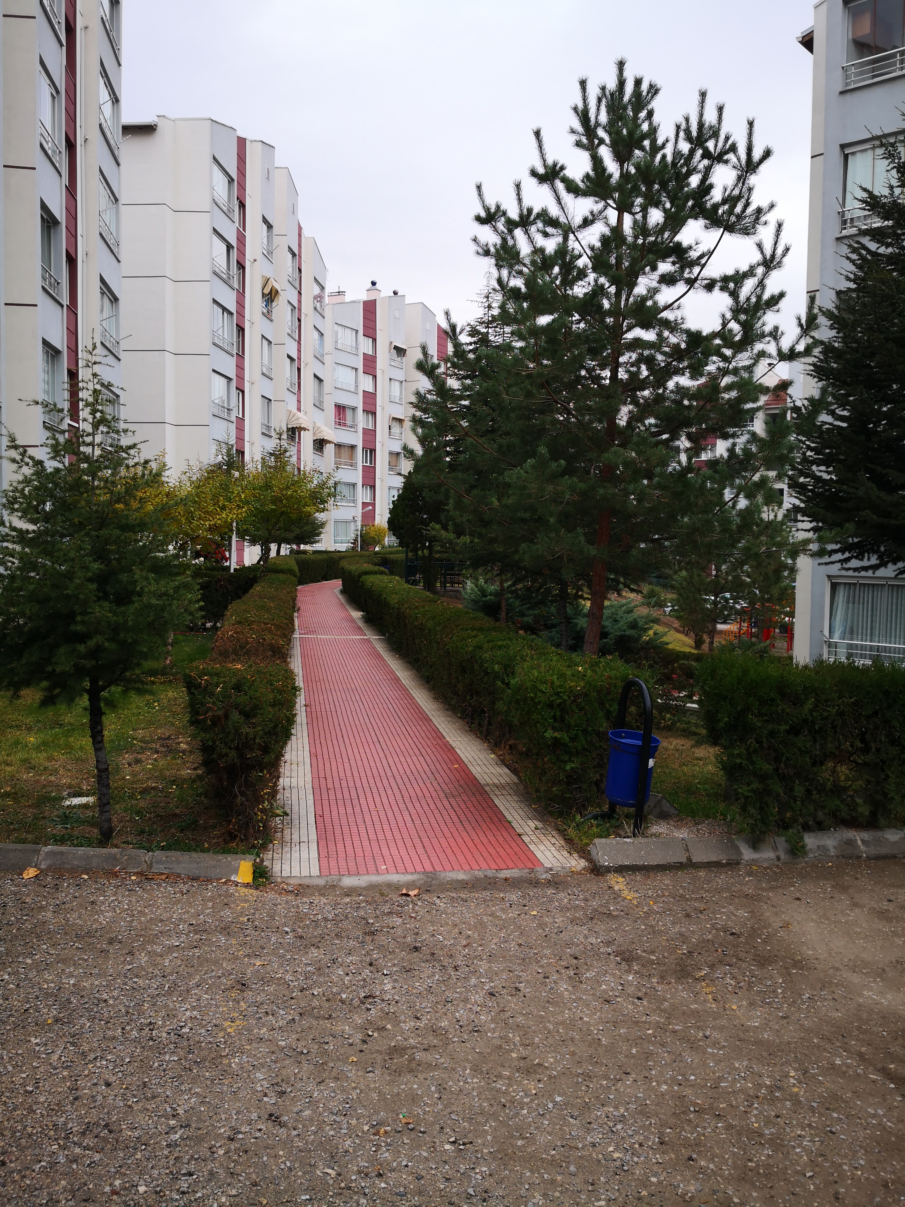 Ankara Batıkent Batısitesi’nde Masrafsız,Ara Kat,Sosyal Olanaklara Komşu Satılık - ANKARA YENİmahalle fotoğraf 30
