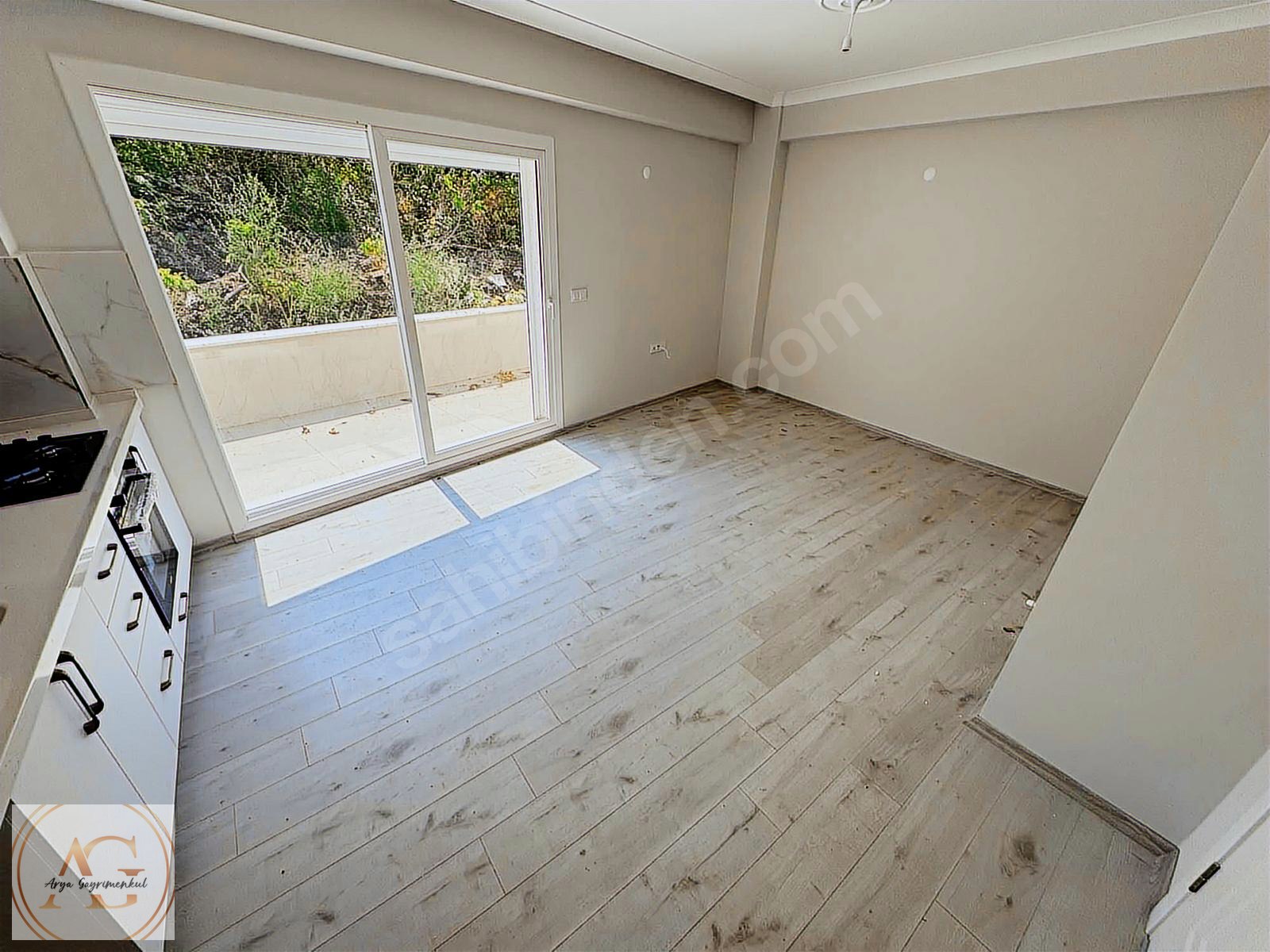 ARYA'DAN GÜRE'DE MÜSTAKİL BAHÇE KULLANIMLI SATILIK 1+1 DAİRE - BALIKESİR EDREMİT fotoğraf 5