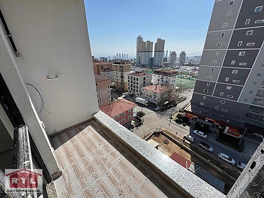 KARTAL YAKACIKTA SİTE İÇİNDE YÜKSEK KATTA FERAH 2+1 DAİRE - İSTANBUL KARTAL fotoğraf 24