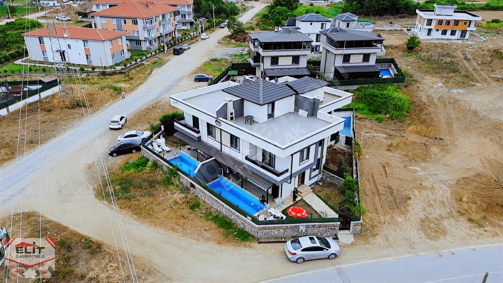 KARASU'DA FIRSAT SATILIK HAVUZLU BAHÇELİ TERASLI LÜKS VİLLA - SAKARYA KARASU fotoğraf 25