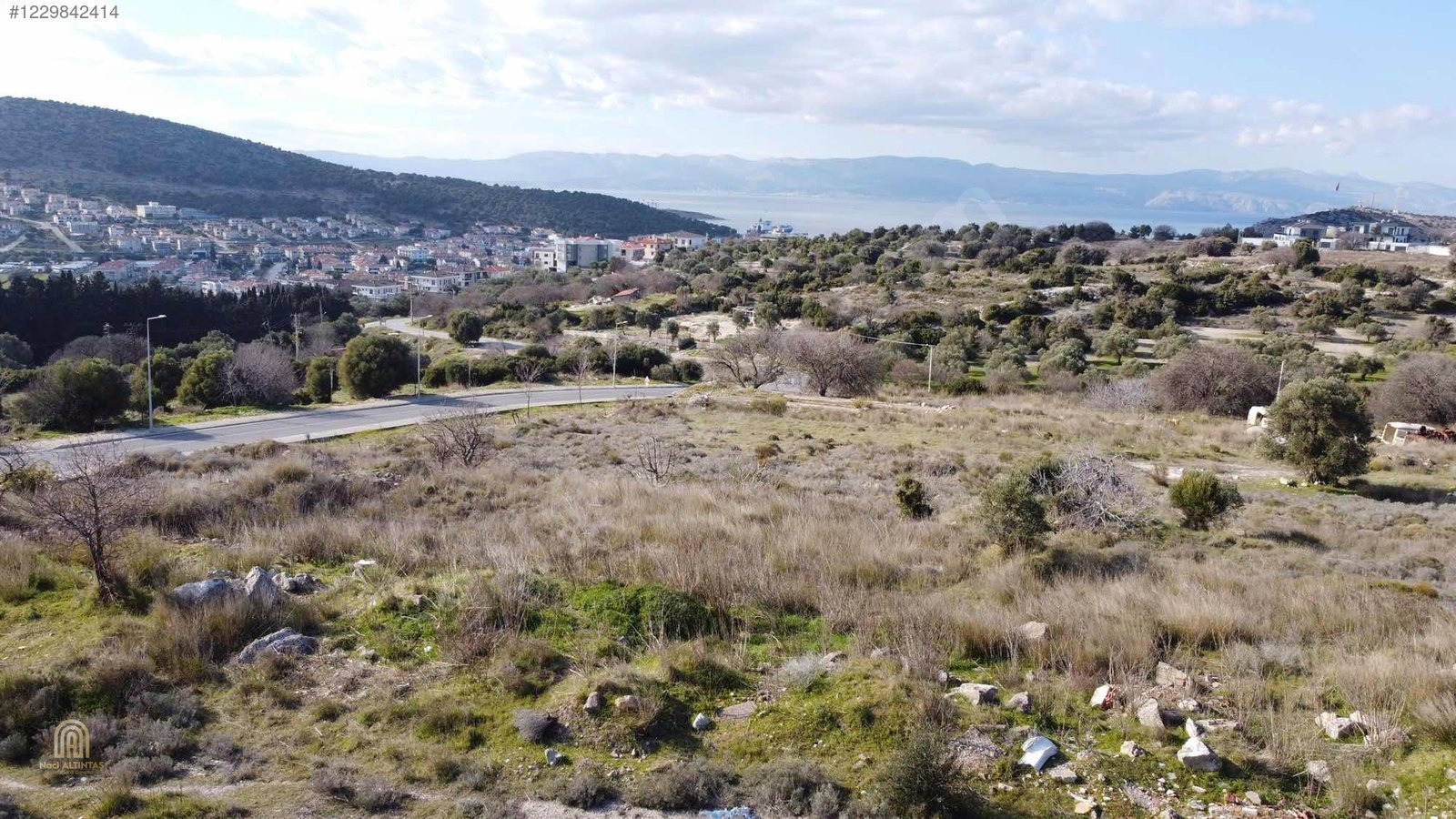 MARİNA VE SAKIZ ADASI MANZARALI %20 İMARLI SATILIK KUPON ARSA - İZMİR ÇEŞME fotoğraf 4