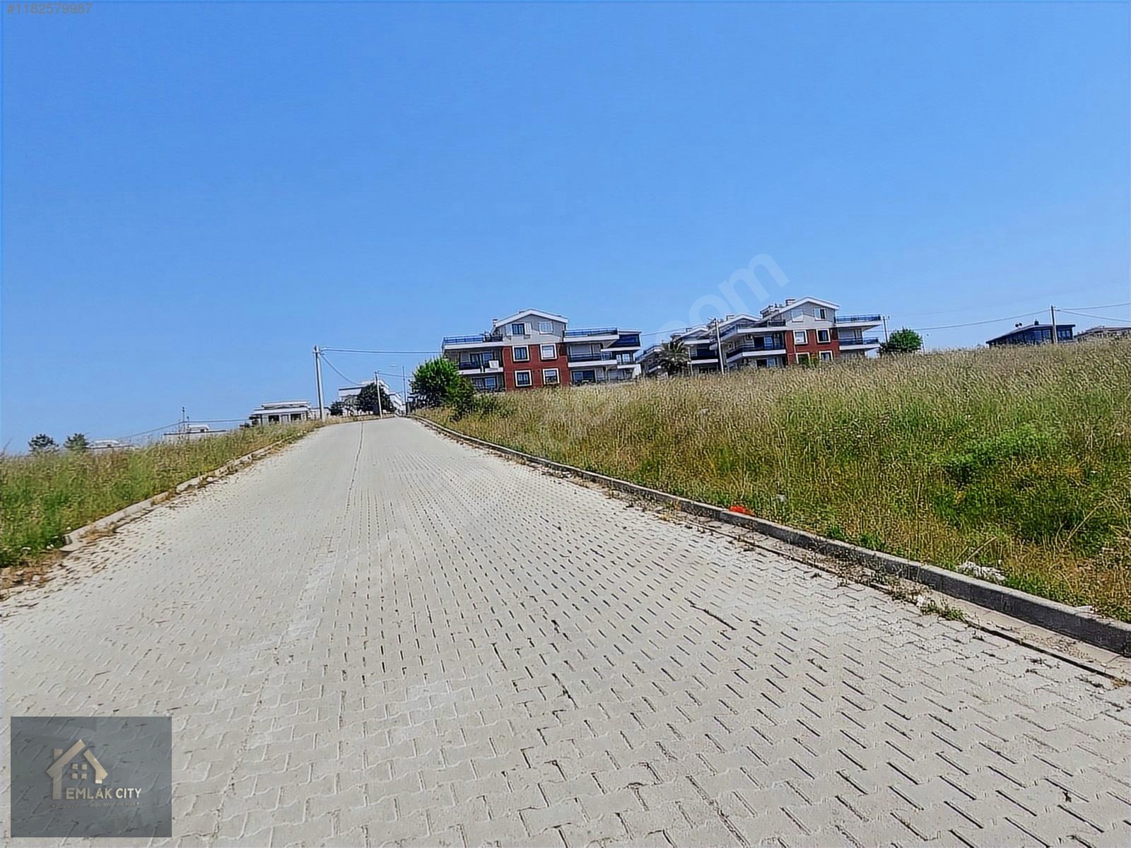 FULL DENİZ MANZARALI ( 6 ADET 2+1 VEYA 9 ADET 1+1'E UYGUN ) ARSA - YALOVA MERKEZ fotoğraf 3