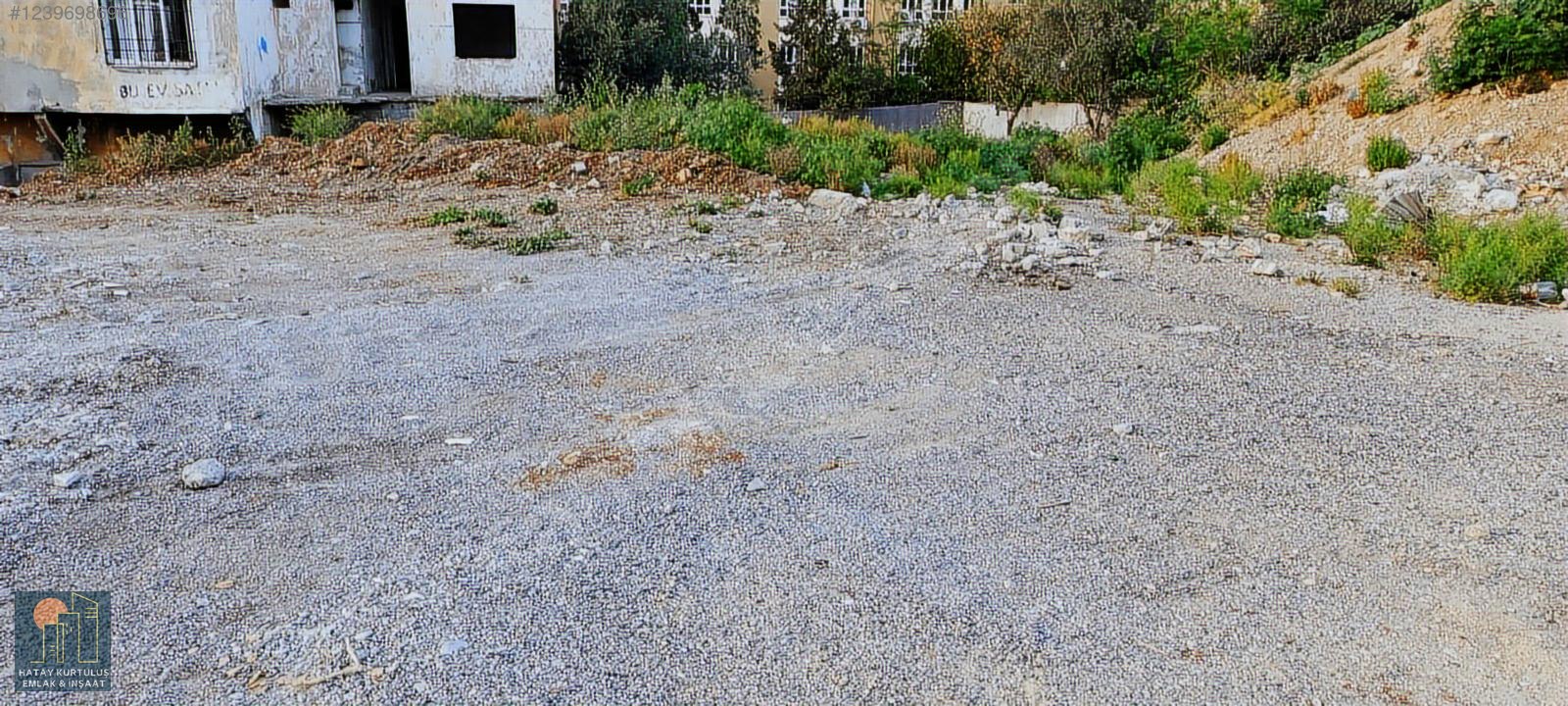 KURTULUŞ EMLAKTAN KOCATEPE MAHALLESİNDE SATILIK 414 M2 ARSA - HATAY İSKENDERUN fotoğraf 2