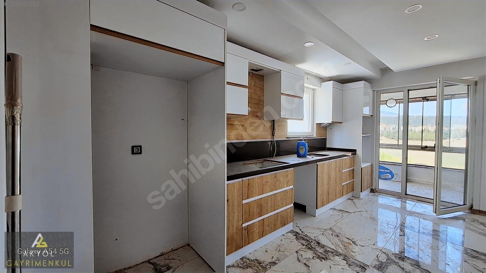 AKYOL'DAN ZAFERTEPEDE SATILIK GARAJLI 3+1 DAİRE - KÜTAHYA MERKEZ fotoğraf 25