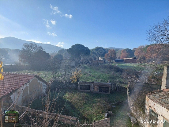 KOZAK YUKARIBEY MAH DE 1650 M2 ÜÇ KATLI EV TAŞ EV BAHÇE MANZARALI - İZMİR BERGAMA fotoğraf 4