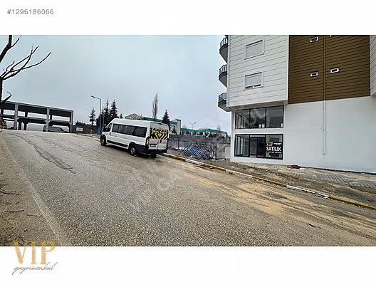 VIP GAYRİMENKUL'den YENİ OTOGAR VE HASTANE YANINDA SIFIR DÜKKAN - ANTALYA ELMALI fotoğraf 5