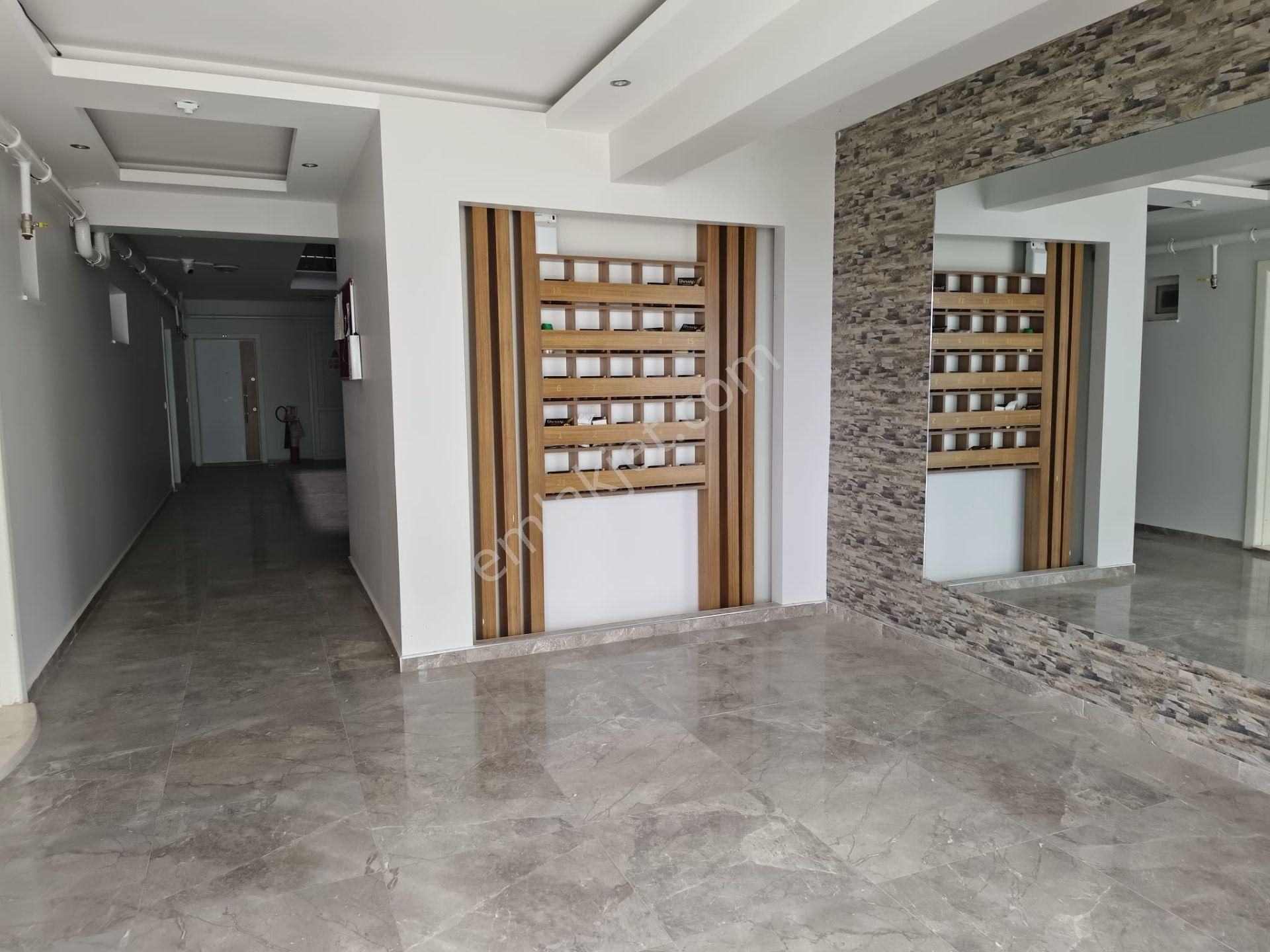 Kuşadas’nda Havuzlu Site İçinde Kısmı Eşyalı Bahçe Katı 1+1 - AYDIN KUŞADASI fotoğraf 20