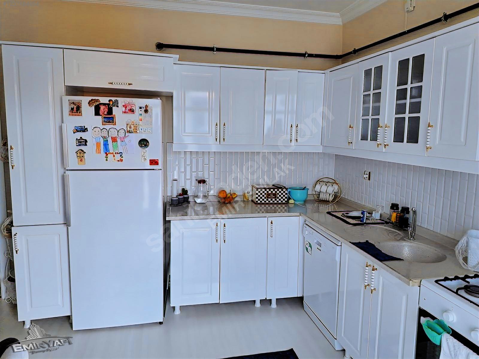 EMİR EMLAK GAYRİMENKULDEN 3+1 ÇARŞI MERKEZLİ FIRSAT DAİRE - KARS MERKEZ fotoğraf 6