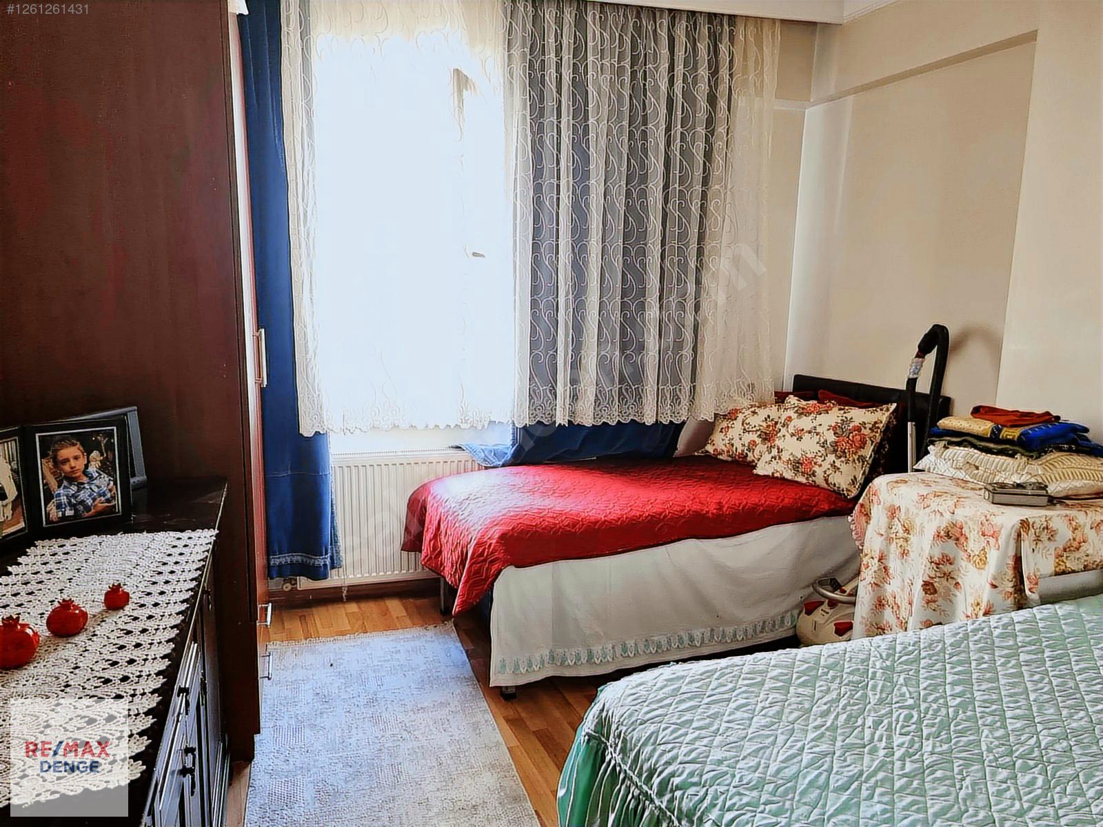 İKİ AİLENİN YAŞAMASINA UYGUN SATILIK DUBLEKS DAİRE - İSTANBUL BAYRAMPAŞA fotoğraf 6