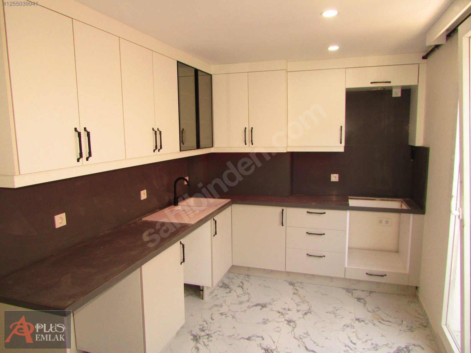 KAPALI OTOPARKLI HER KATTA TEK DAİRE 3+1 140M2 ARAKAT 7500000TL - İSTANBUL SANCAKTEPE fotoğraf 7