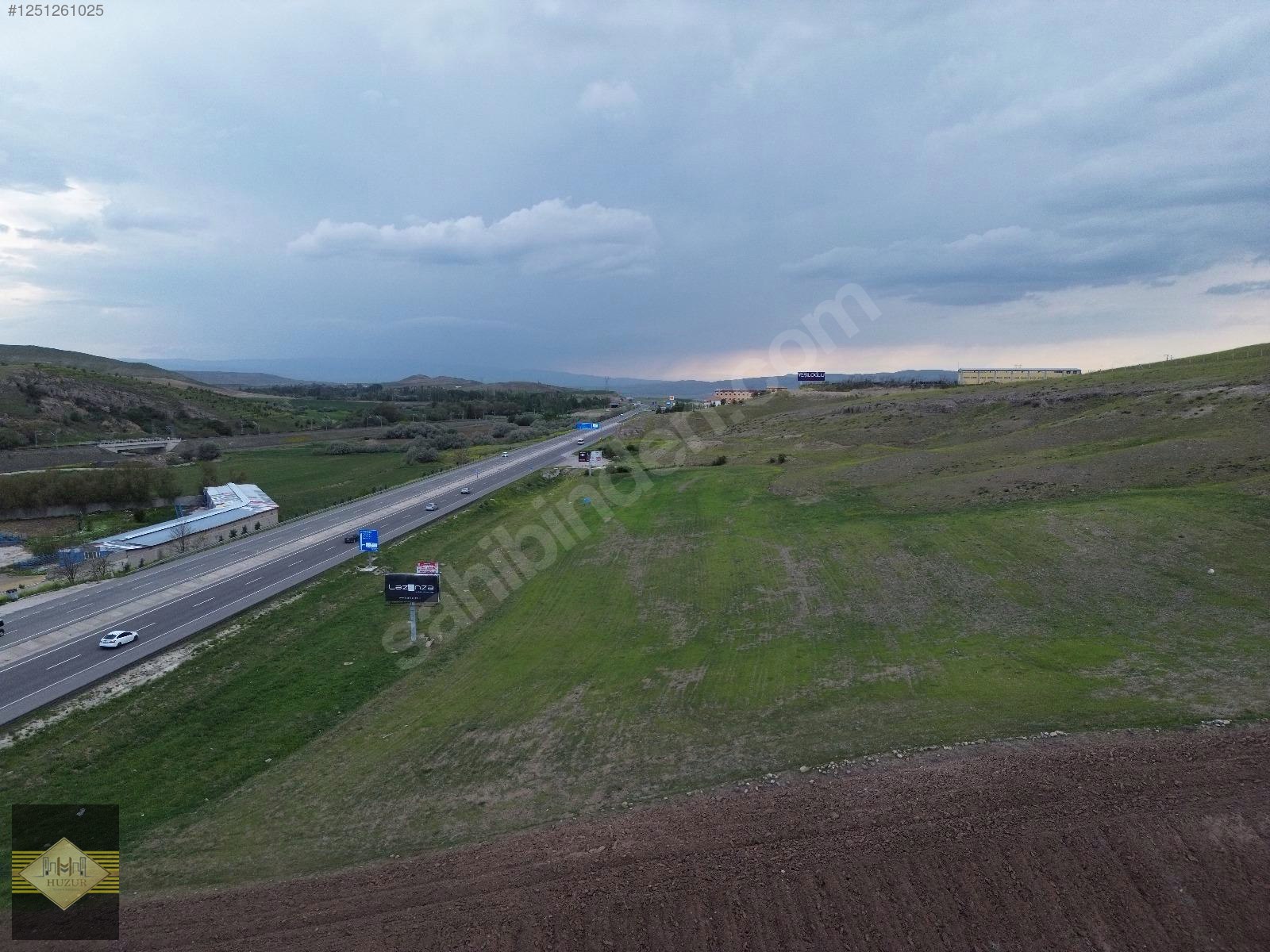 HUZUR YATIRIMDAN SARAY KÖYÜNDE YOLA SIFIR SATILIK TARLA - YOZGAT YERKÖY fotoğraf 3