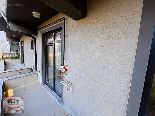 KARASU MERKEZDE SATILIK HAVUZ CEPHE 1+1 EŞYALI FIRSAT DAİRE - SAKARYA KARASU fotoğraf 3