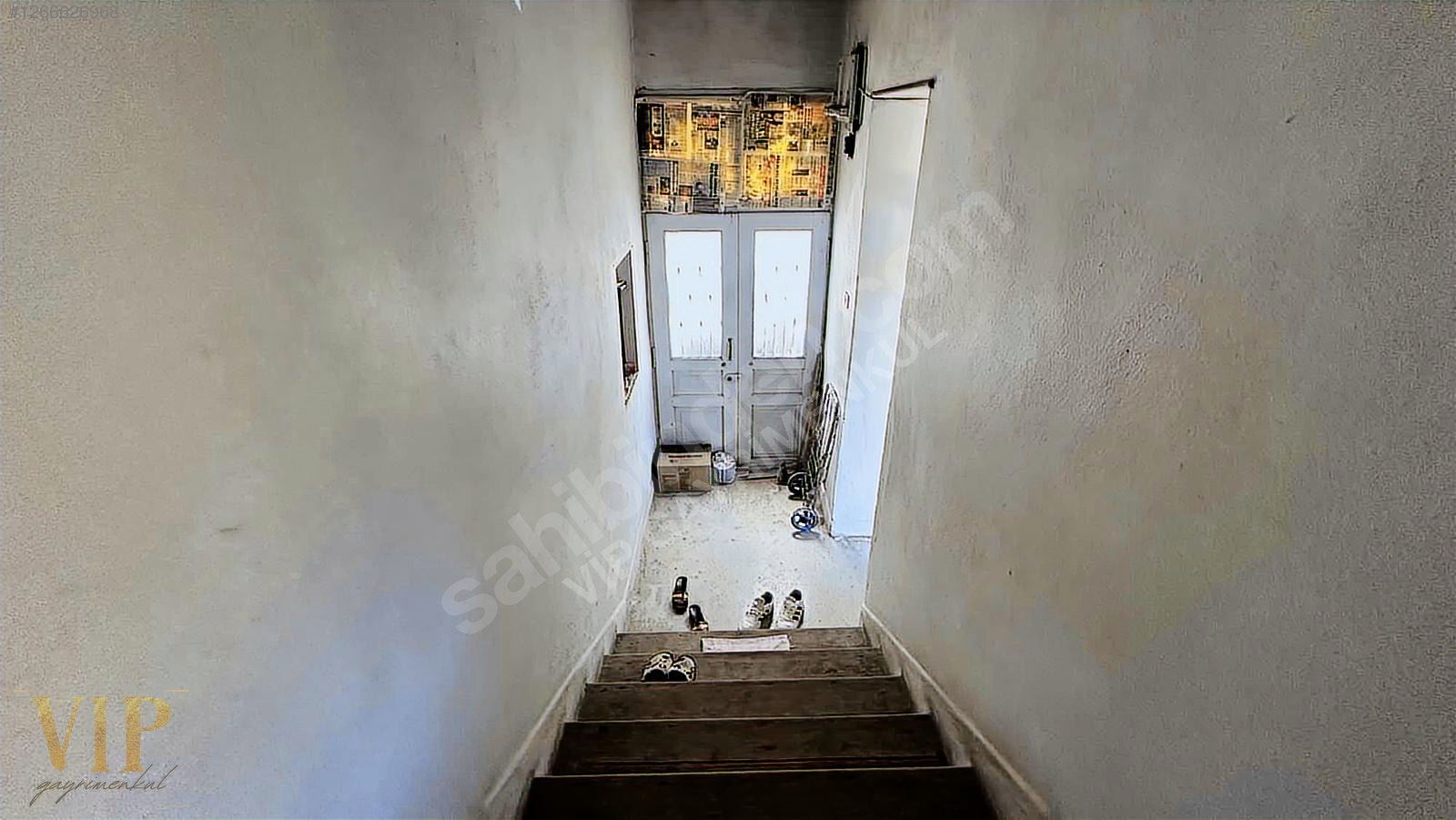 Şehir Merkezi 807 m²Arsası 2 Katlı Ev Bahçeli ve 2 Adet Dükkan - ANTALYA ELMALI fotoğraf 15