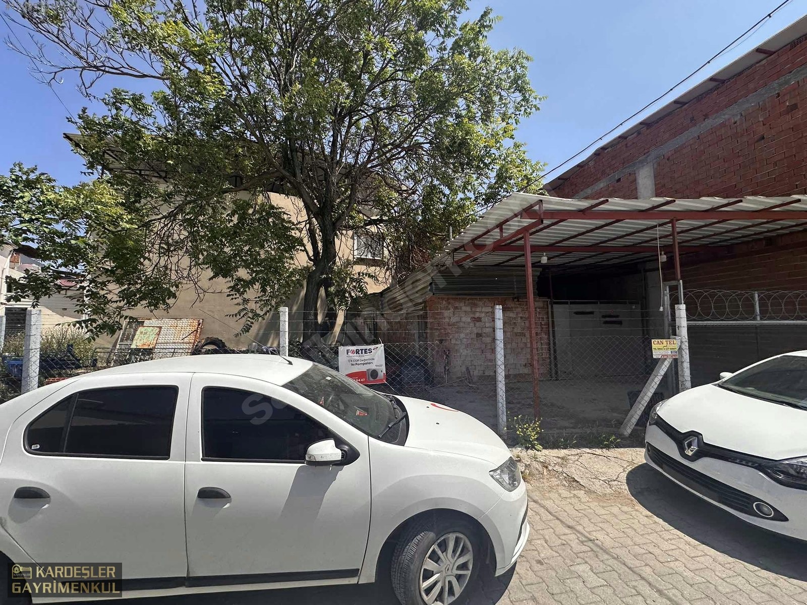 DEREKÖYDE SATILIK KÖY MERKEZİNDE ELEKTRİK SU AKTİF %50 İMARLI - MANİSA AKHİSAR fotoğraf 8