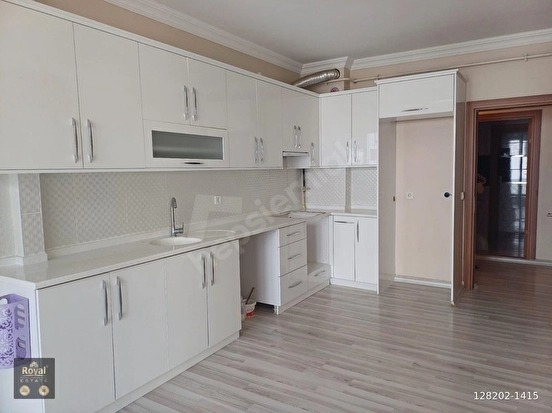 ROYAL EMLAKTAN ŞEYHCUİ MAHALLESİNDE KİRALIK 3+1 FIRSAT DAİRE!