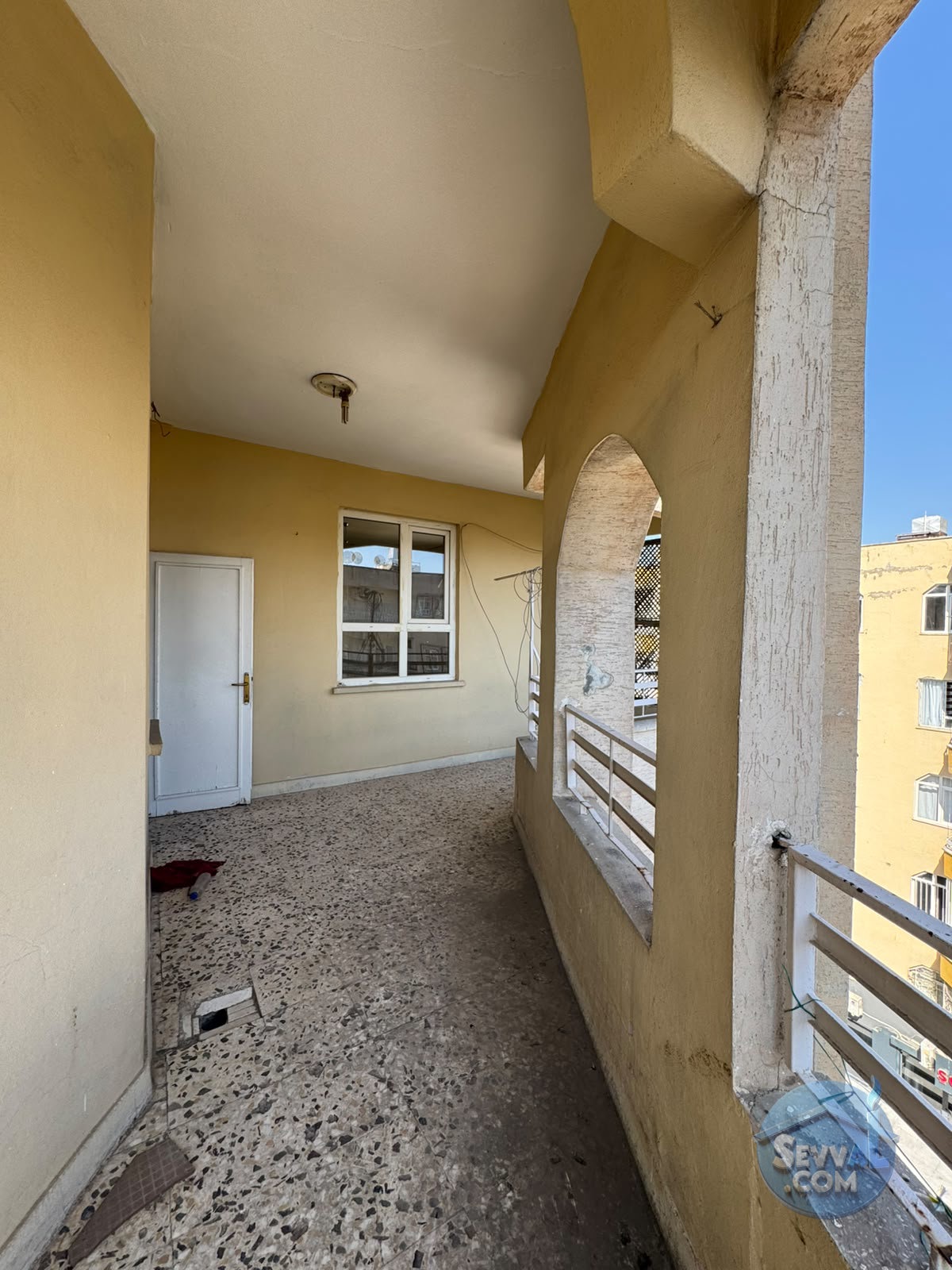 AKİF ERSOY CADDESİ. 5. KAT 3+1 ODALI 160 m2  ÇİFT CEPHELİ 2 BALKONLU  - ŞANLIURFA HALİLİYE fotoğraf 2