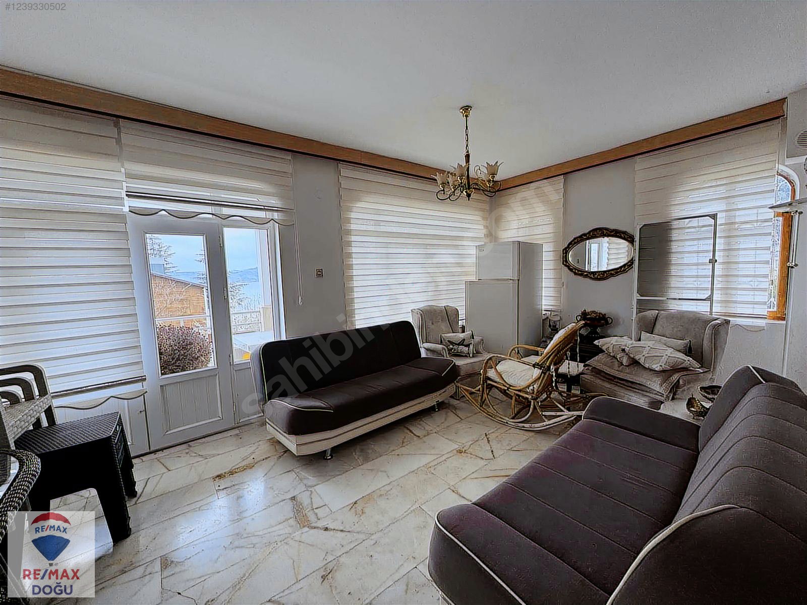 REMAX DOĞUDAN HAZAR GÖLÜNDE SATILIK VİLLA - ELAZIĞ SİVRİCE fotoğraf 11