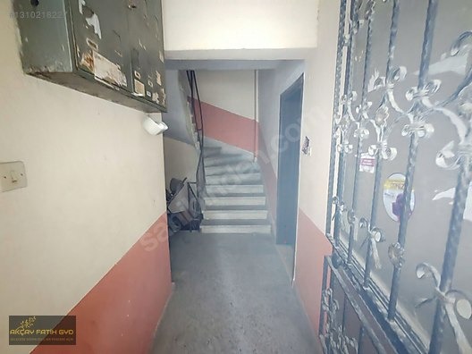 Edremit Cumhuriyet Mh. de SATILIK Arakat 3+1 FIRSAT Daire - BALIKESİR EDREMİT fotoğraf 3