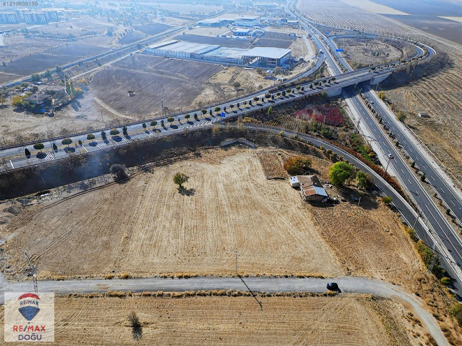REMAX DOĞU MALATYA CADDESİ BAĞLANTI KAVŞAĞI 7062 M2 TİCARİ ARSA - ELAZIĞ MERKEZ fotoğraf 2