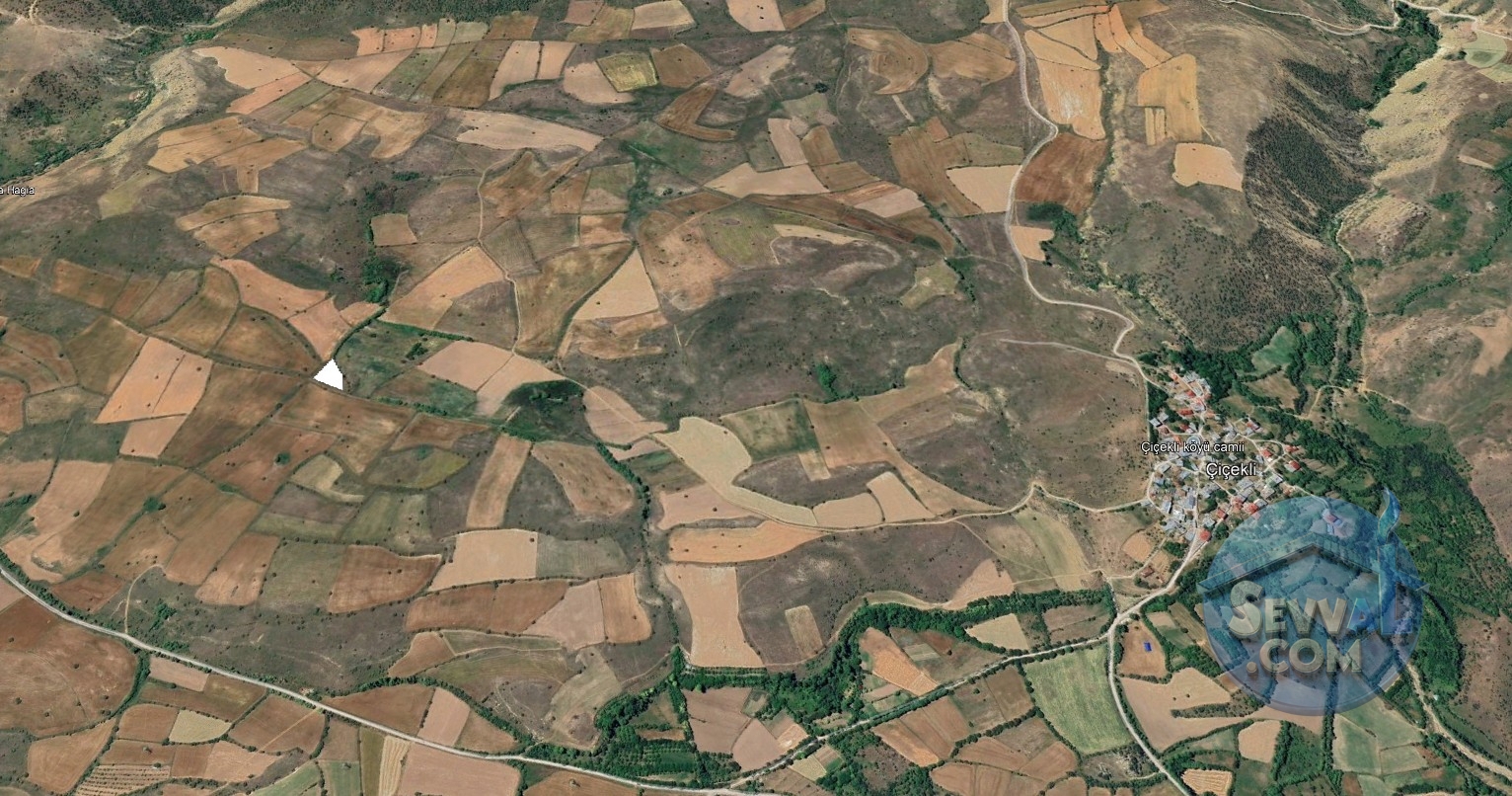 SİVAS AKINCILAR ÇİÇEKLİ KÖYÜNDE 1.718 M² TARLAMIZ SATILIKTIR. - Sivas Akıncılar fotoğraf 7
