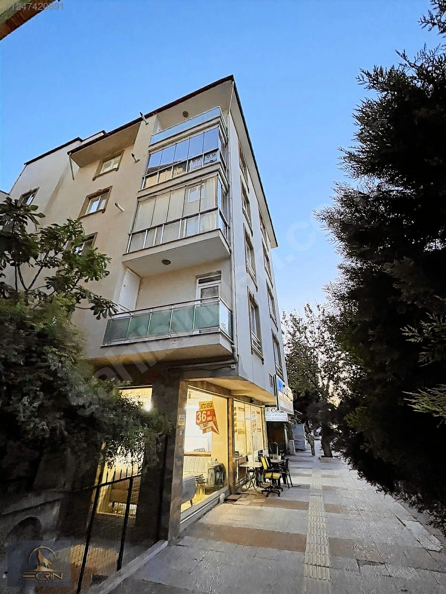 düştü Atatürk Mah. 2+1 110m2 cadde üzeri köşe daire satılık - UŞAK MERKEZ fotoğraf 7