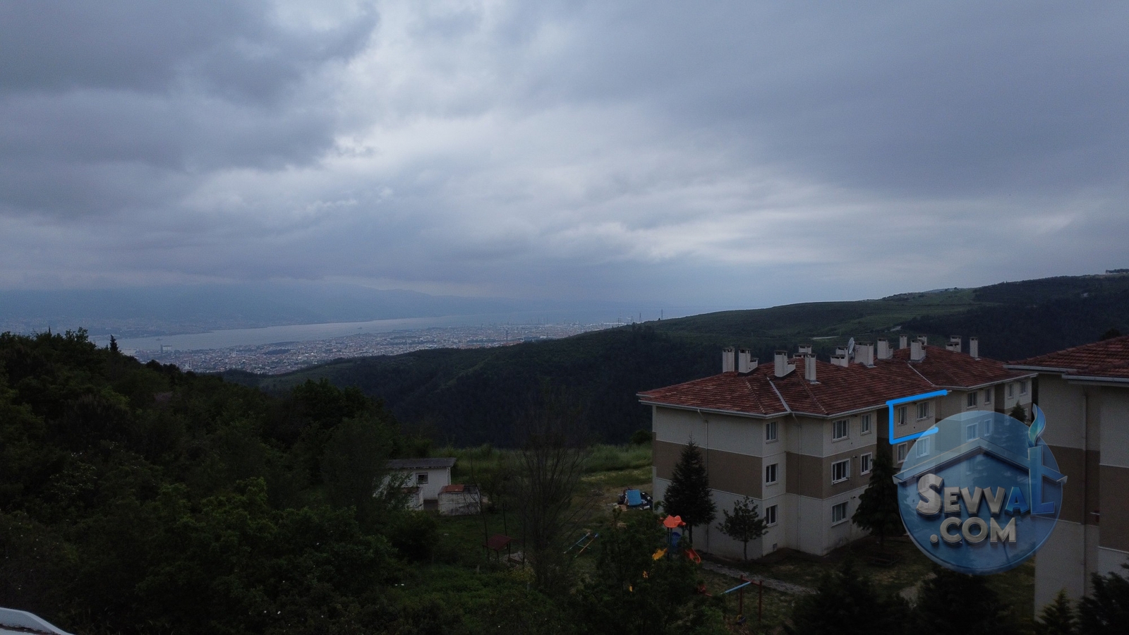 İZMİT TOKİ 3 KATLI BİNADA SATILIK 2+1 DAİRE - Kocaeli İzmit fotoğraf 3