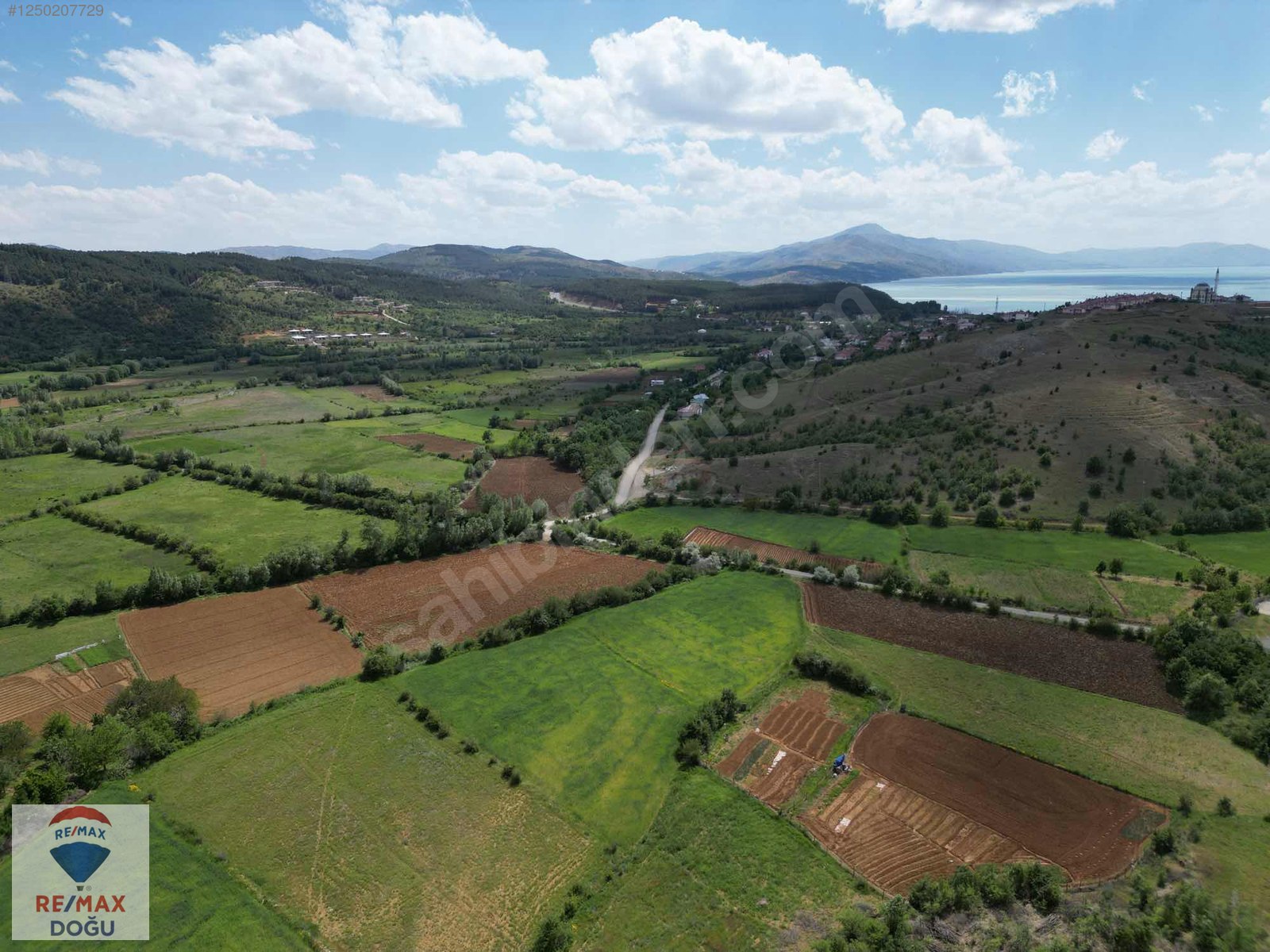 REMAX DOĞU'DAN GEZİNDE SATILIK ARAZİ - ELAZIĞ MADEN fotoğraf 2