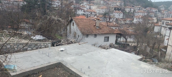 Göynük merkeze yakın 334 M2 temeli atılmış ev arsa - BOLU GÖYNÜK fotoğraf 4