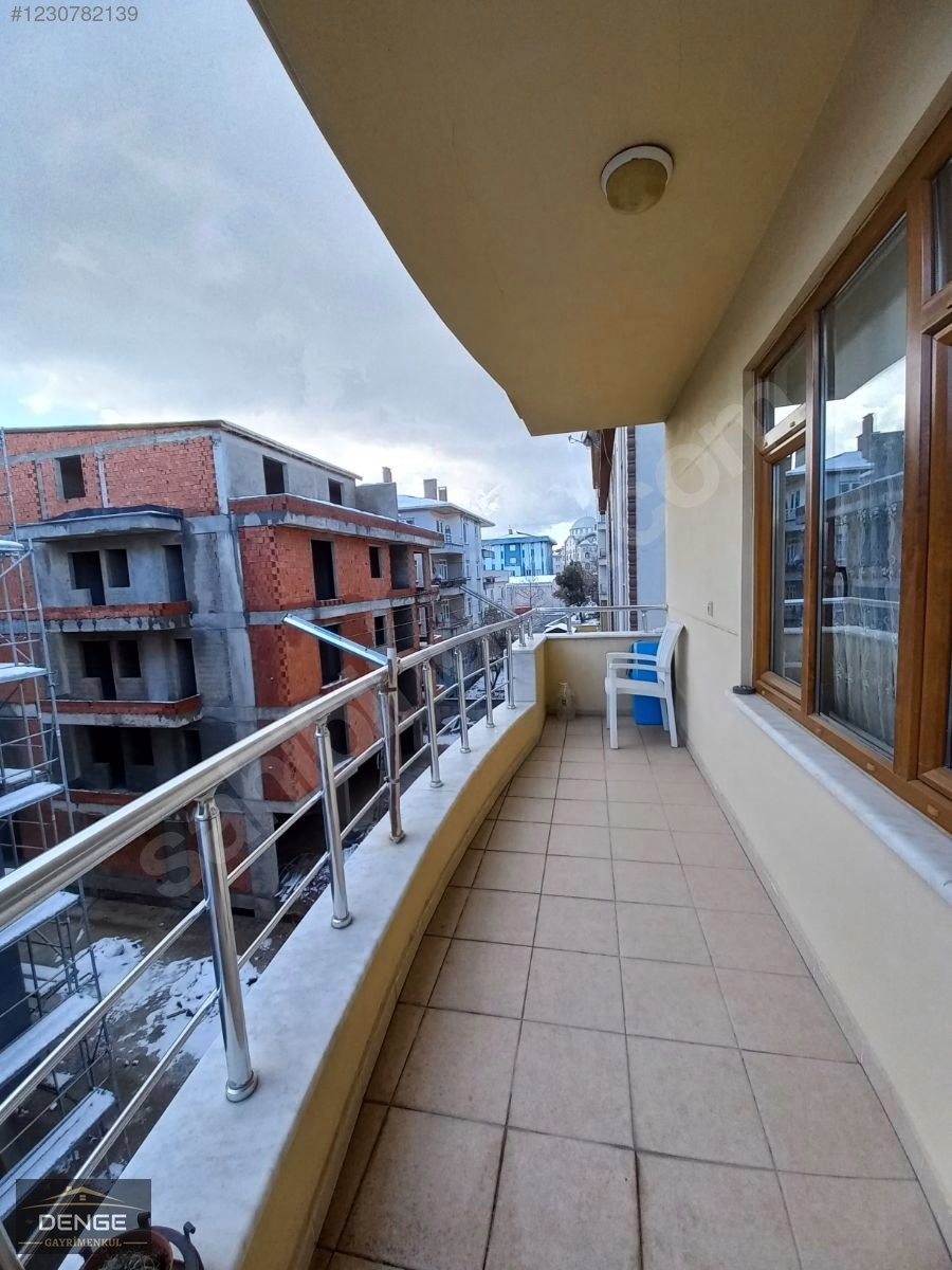 DARICA MERKEZDE, ÇARŞIDA GENİŞ 3+1 SATILIK ARA KAT DAİRE - KOCAELİ DARICA fotoğraf 8