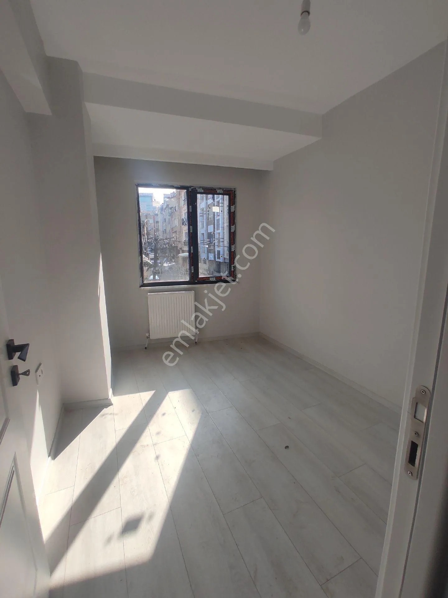 Gaziosmanpaşa'da Satılık Tek Daire Üzerine 3+1 Asansörlü - İSTANBUL GAZİOSMANPAŞA fotoğraf 6