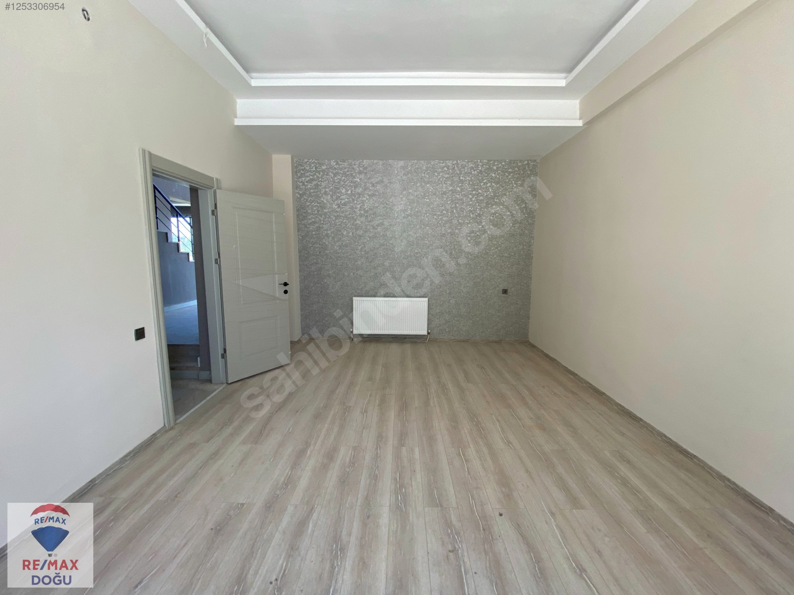 [REMAX DOĞU] FLORA'DA BAHÇELİ + HAVUZLU TRİPLEX VİLLA - ELAZIĞ MERKEZ fotoğraf 5