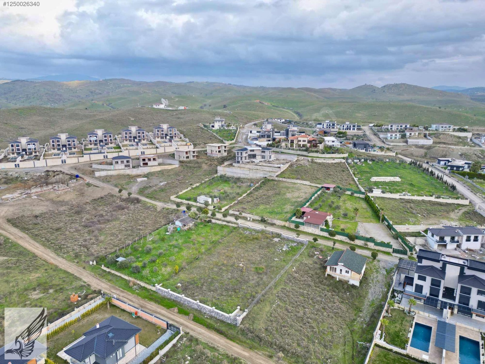Düzce Bahçeşehir bölgesinde 1530 m2 imarlı arsa - İZMİR SEFERİHİSAR fotoğraf 2