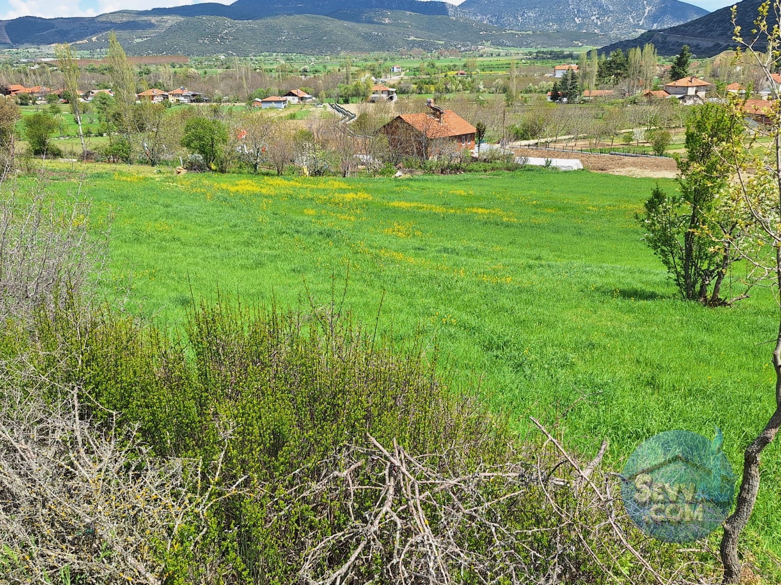 BURDUR AĞLASUN KİBRİT KÖYÜNDE SATILIK KERPİÇ EV VE TARLA - Burdur Ağlasun fotoğraf 7