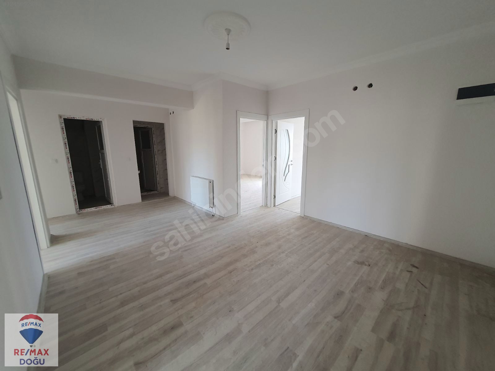 REMAX DOĞU'DAN YAZIKONAKTA SATILIK 3+1 DAİRE  - ELAZIĞ MERKEZ fotoğraf 3