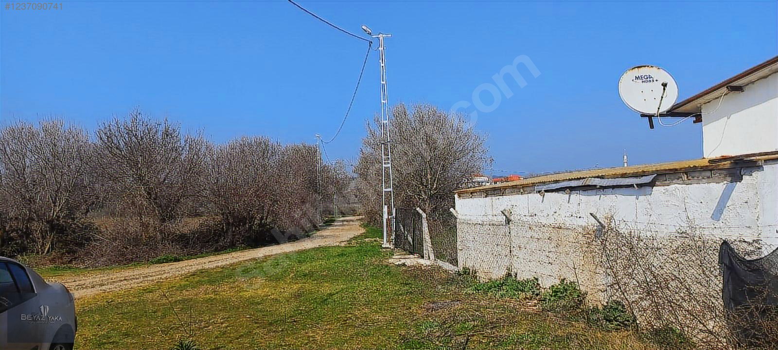 BEYAZYAKA'DAN AHMETBEYLER MAH. SATILIK TARLA - İZMİR BERGAMA fotoğraf 3