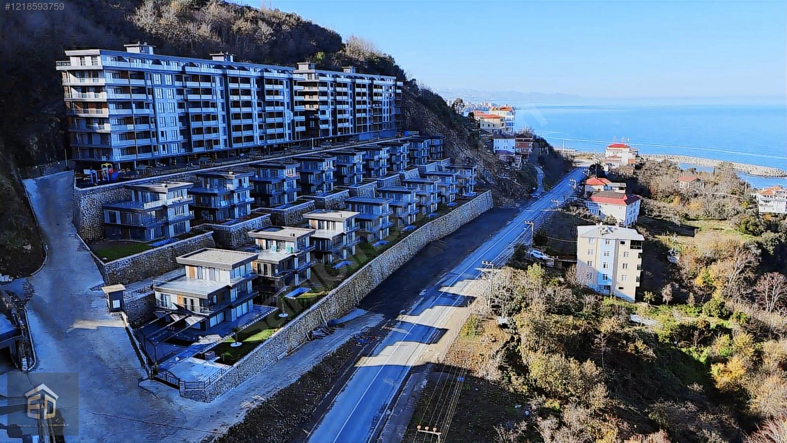 KALECİK'DE BLACKSEA SİTESİNDE SATILIK 3+1 DENİZ MANZARALI DAİRE - TRABZON ARAKLI fotoğraf 2