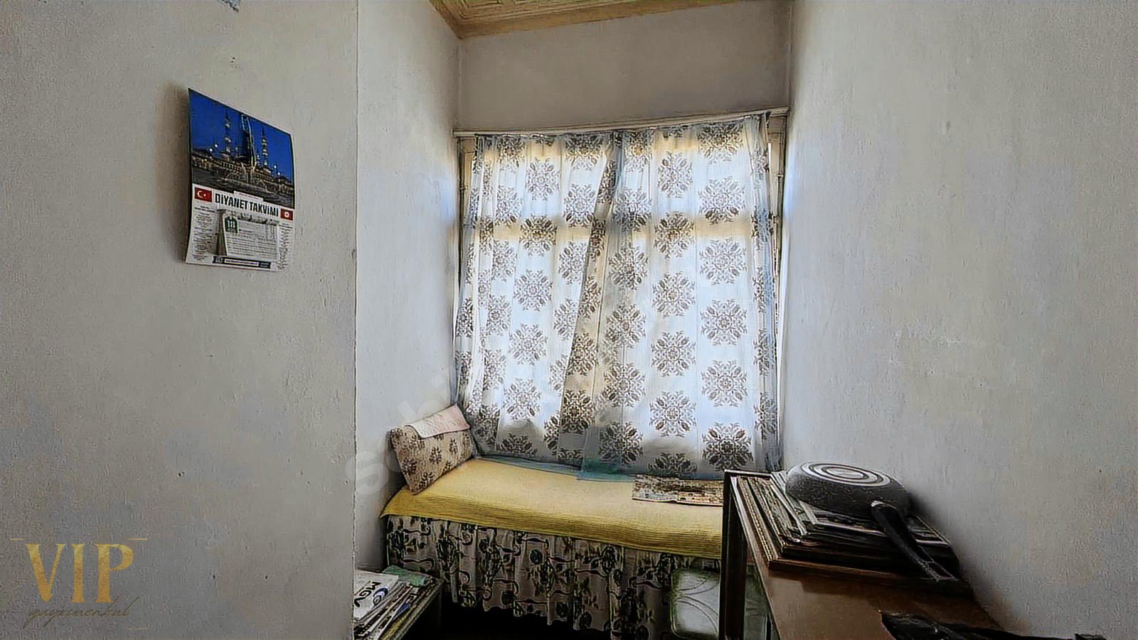 Şehir Merkezi 807 m²Arsası 2 Katlı Ev Bahçeli ve 2 Adet Dükkan - ANTALYA ELMALI fotoğraf 5