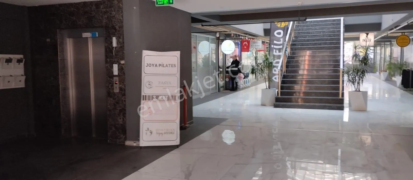 Yarımcapark İşmerkezinde Satılık Dükkan - KOCAELİ KÖRFEZ fotoğraf 7