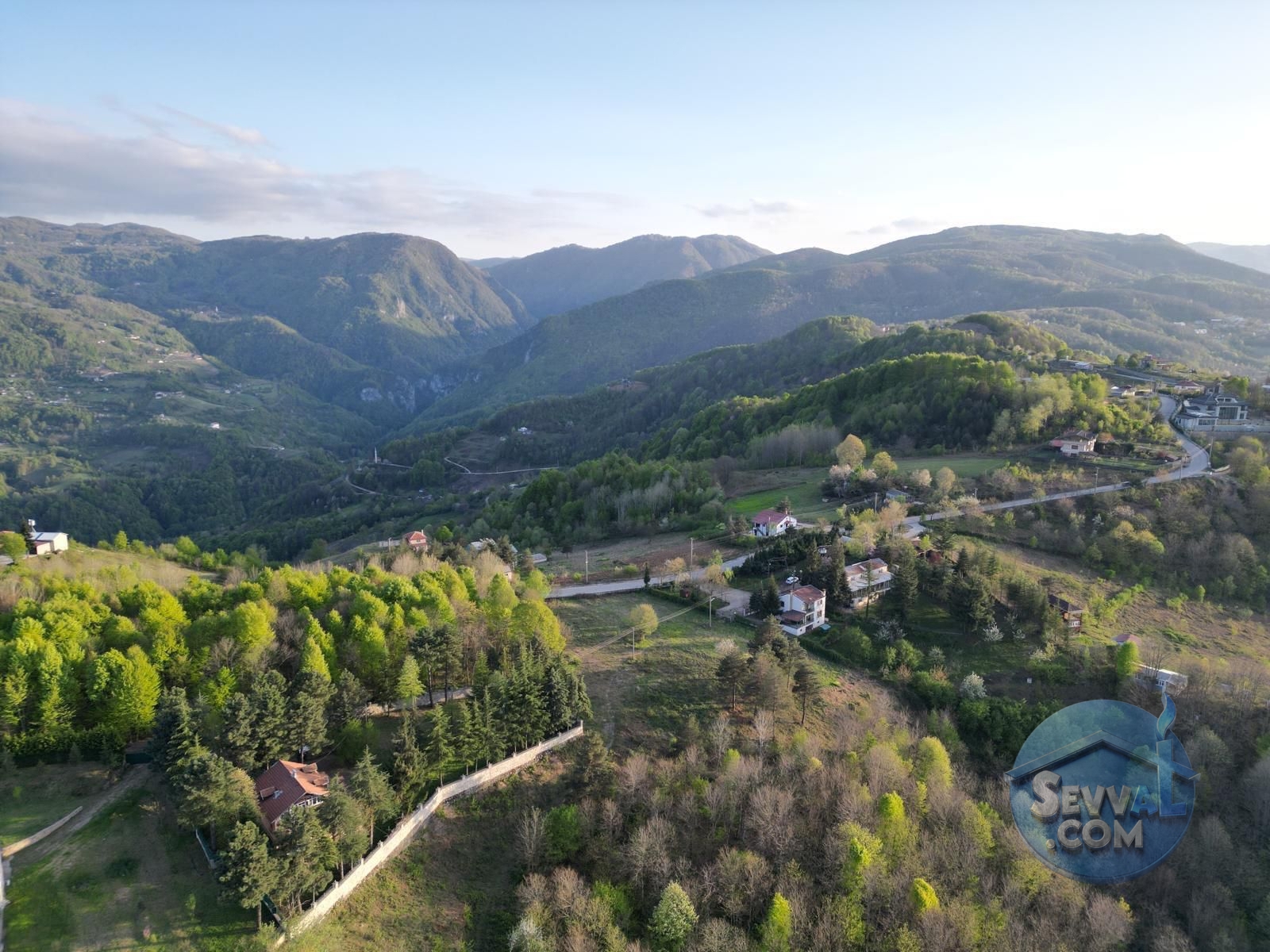 SERVETİYE KARŞI MAH. SATILIK 7.156 M2 %20 VİLLA İMARLI ARSA - Kocaeli Başiskele fotoğraf 2