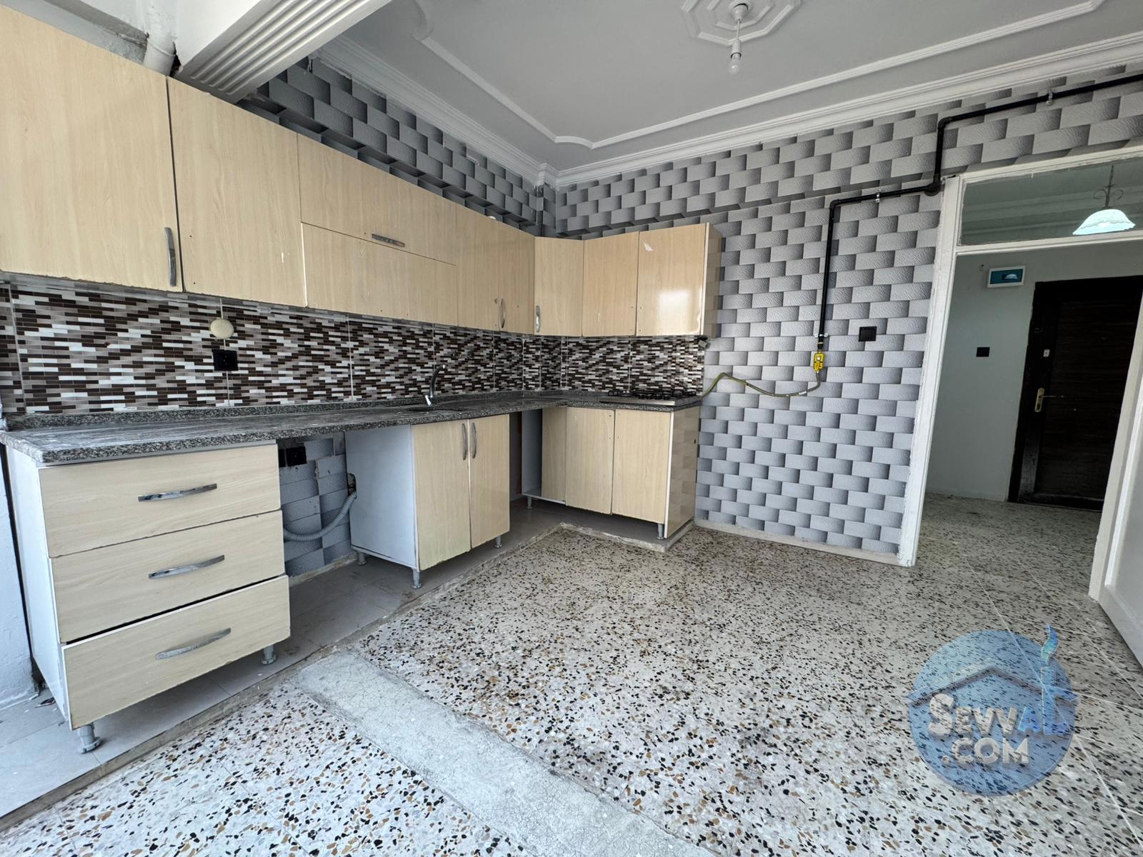 AHMET ERSEVEN DE UYGUN SATILIK DAİRE - ŞANLIURFA HALİLİYE fotoğraf 3