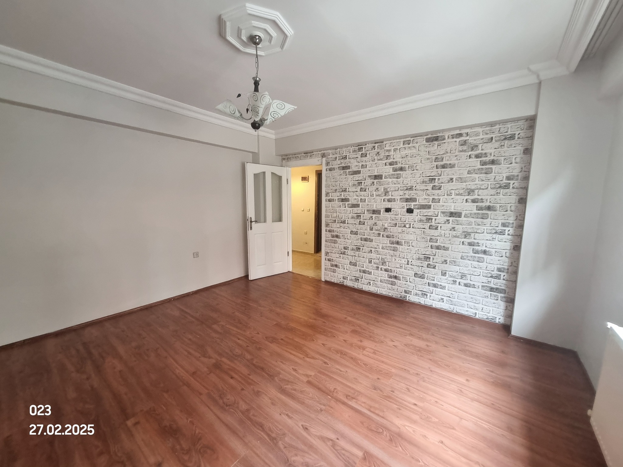 MEHTERÇEŞME MAH SATILIK DAİRE 2+1 GİRİŞ KAT  - İSTANBUL ESENYURT fotoğraf 6